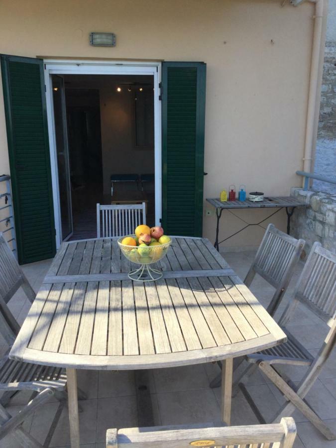 Seafront Apartment Ιι In Kiveri, Near Nafplion. Экстерьер фото